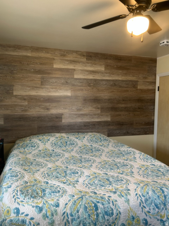 2084 ROBINS AVE Ogden, UT 84401