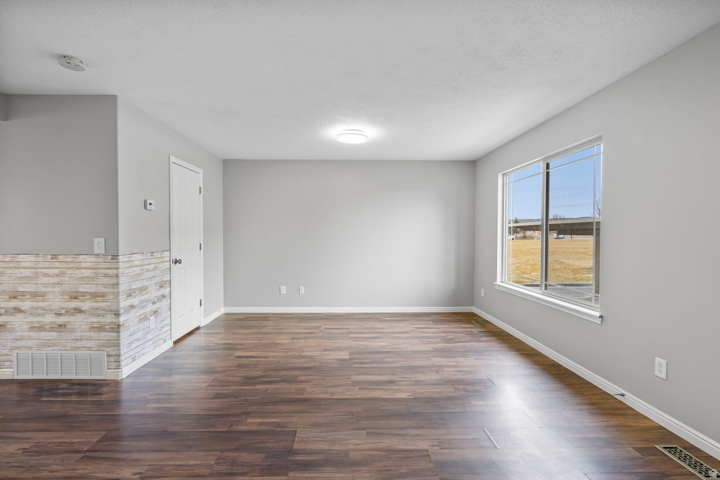 8045 N PLUM CREEK DR #2 Eagle Mountain, UT 84005