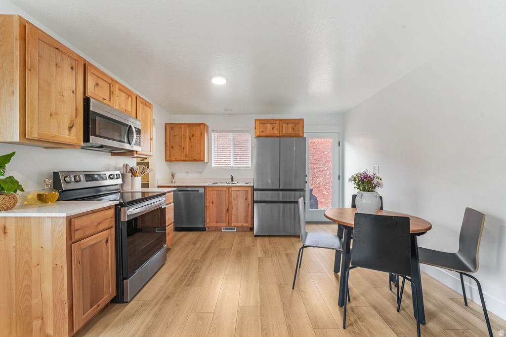 1940 S MARIGOLD WAY Santaquin, UT 84655