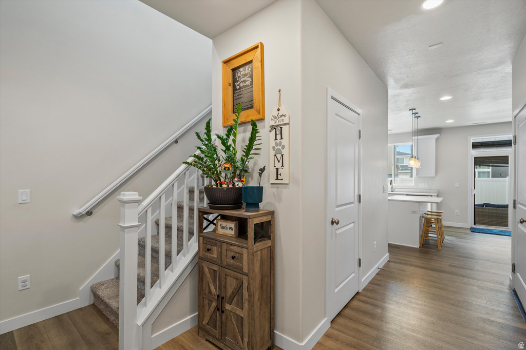 2094 W LYDIA LN Syracuse, UT 84075