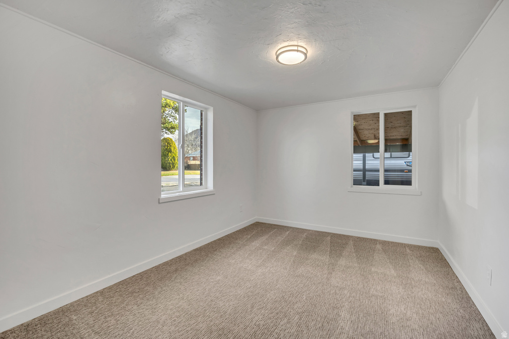 2260 E HAUN AVE Holladay, UT 84121