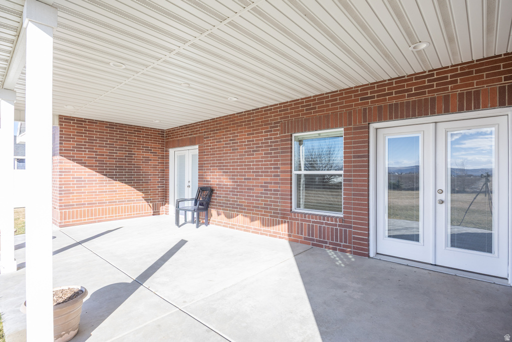 2993 N 2400 W Benson, UT 84335