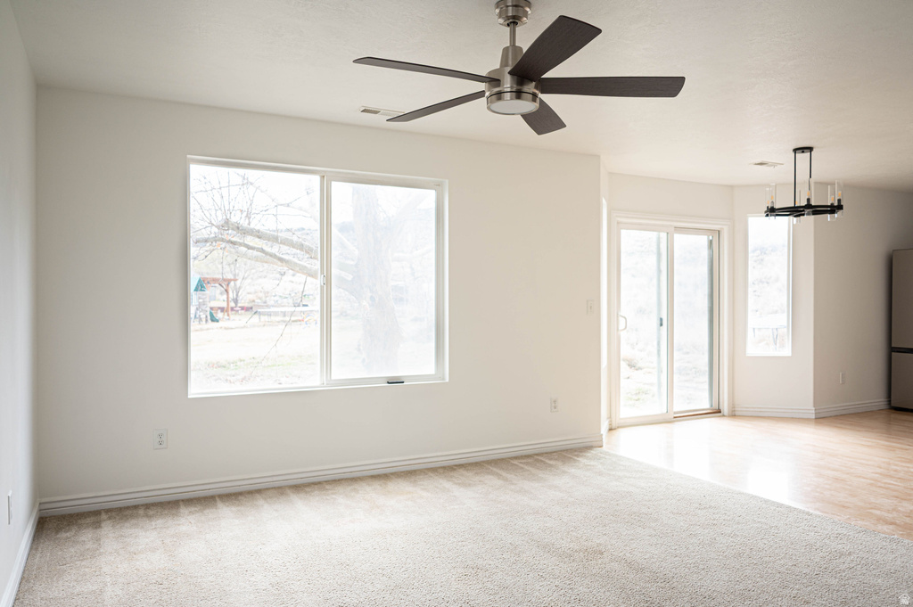 4048 E CLARK ST Eagle Mountain, UT 84005