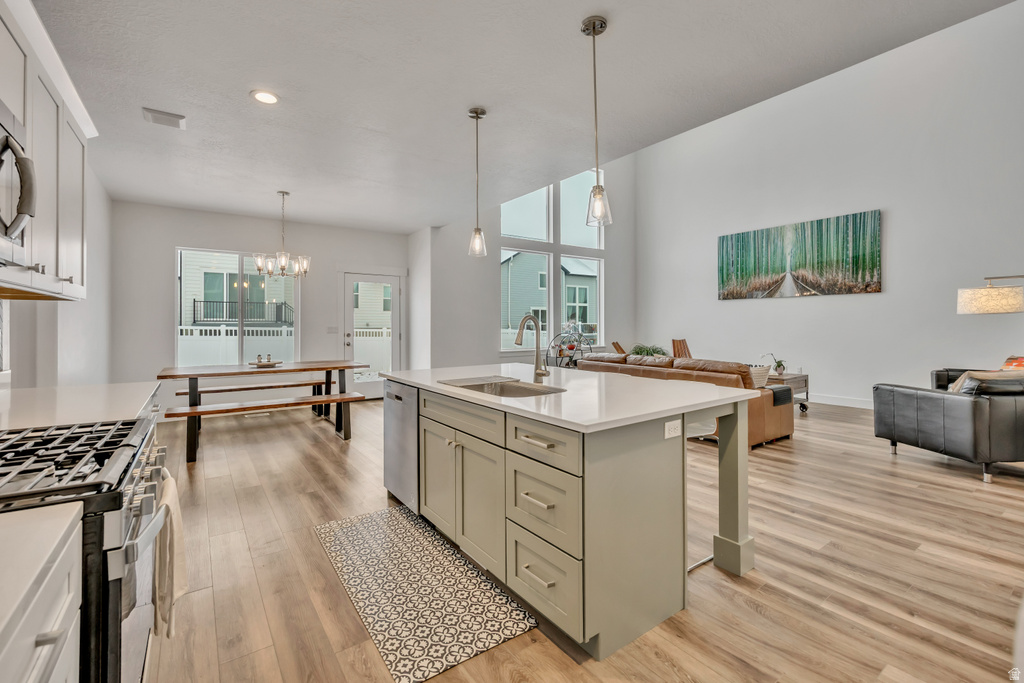 13568 S WATTS LN Riverton, UT 84065