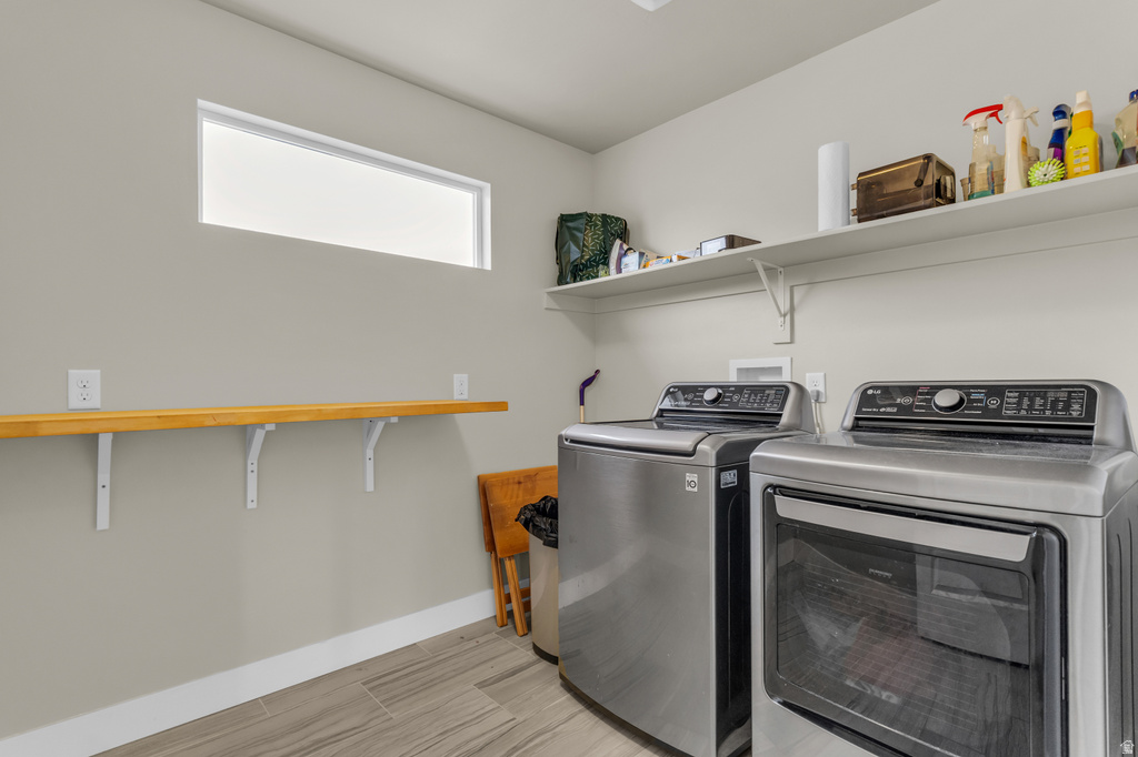 15176 S BATTLE DR Bluffdale, UT 84065