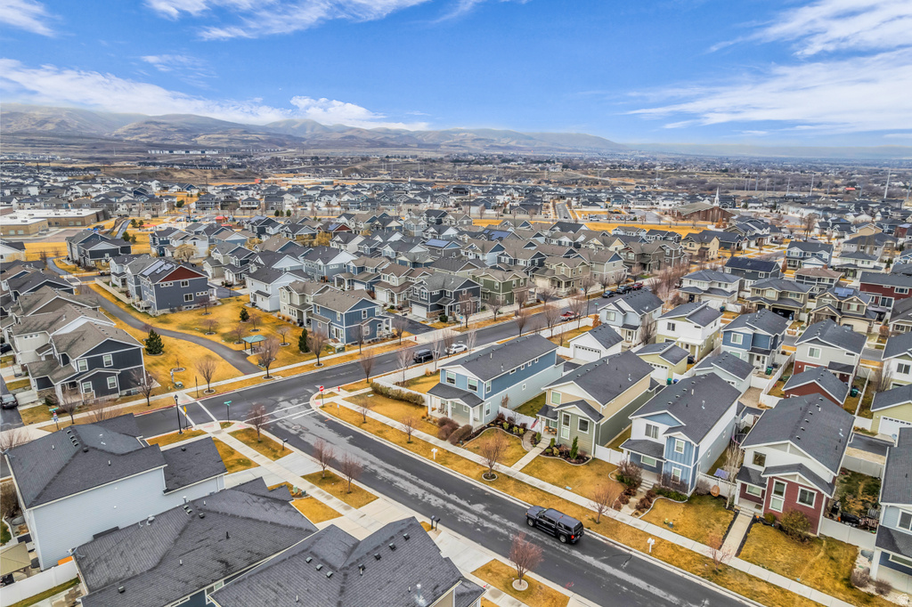 15176 S BATTLE DR Bluffdale, UT 84065