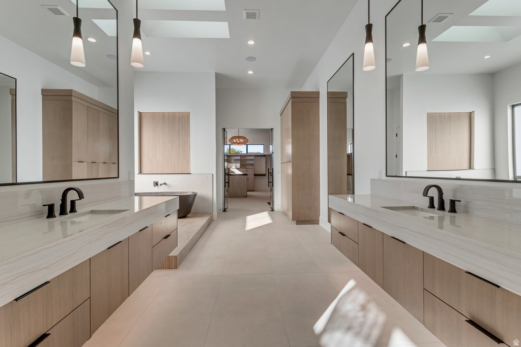 10939 S VIA ENCANTADA WAY South Jordan, UT 84095