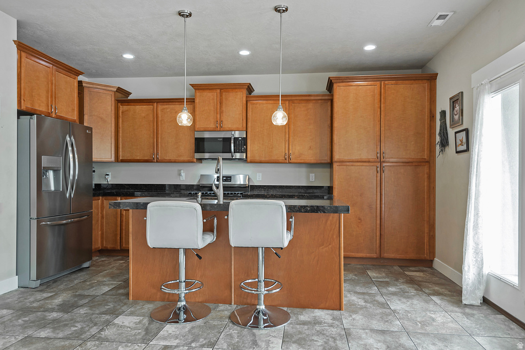 379 E HORSE CREEK DR Midvale, UT 84047