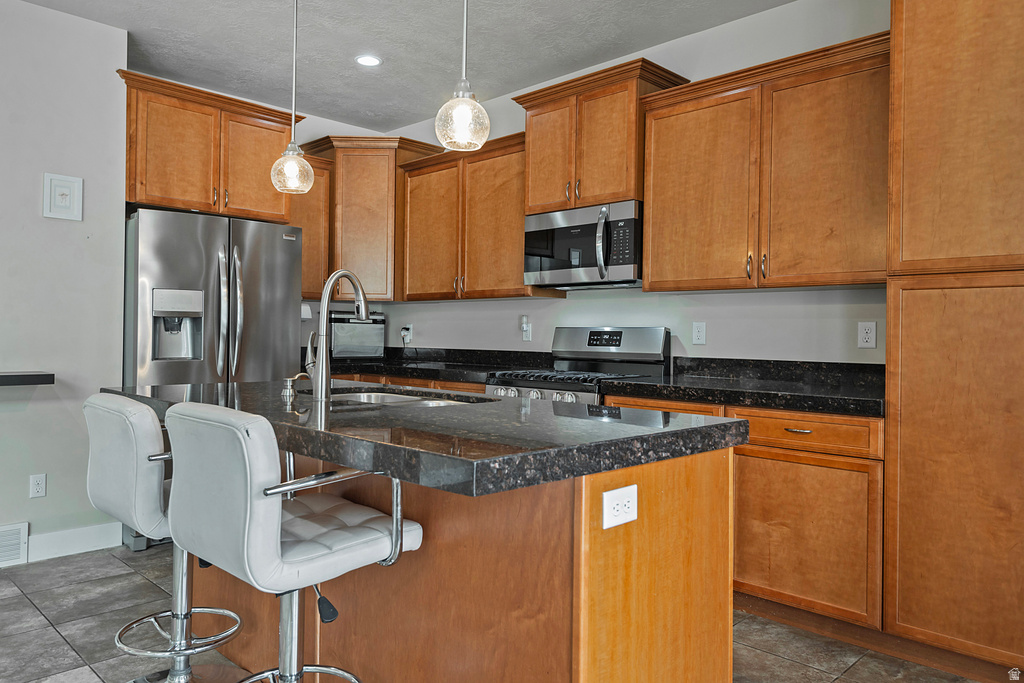 379 E HORSE CREEK DR Midvale, UT 84047