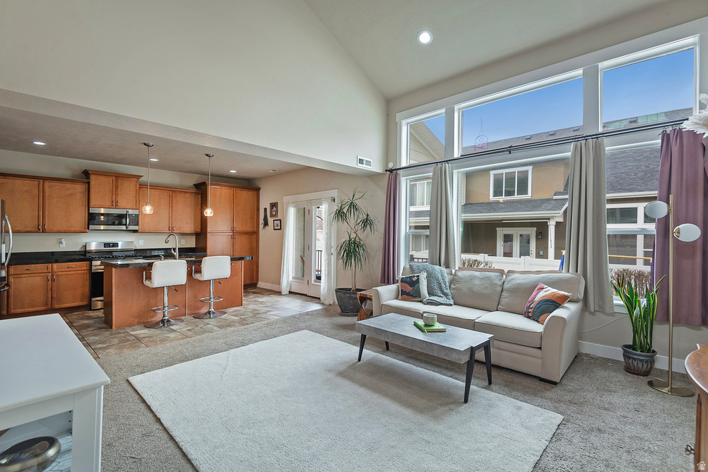 379 E HORSE CREEK DR Midvale, UT 84047