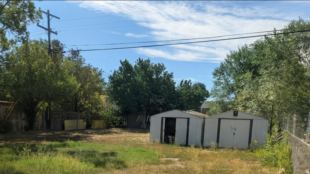 197 W CENTER ST Midvale, UT 84047