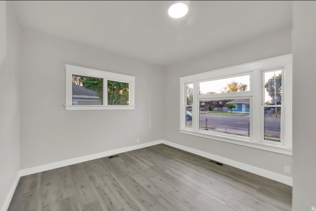 197 W CENTER ST Midvale, UT 84047