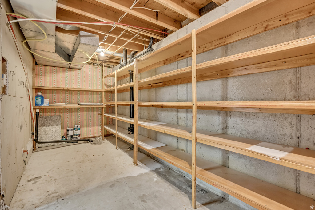 967 N 1020 E Pleasant Grove, UT 84062