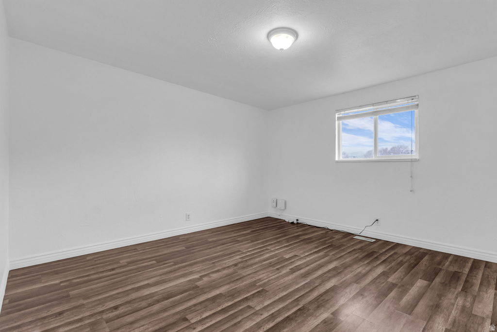 3052 S CORTNEY DR West Valley City, UT 84120