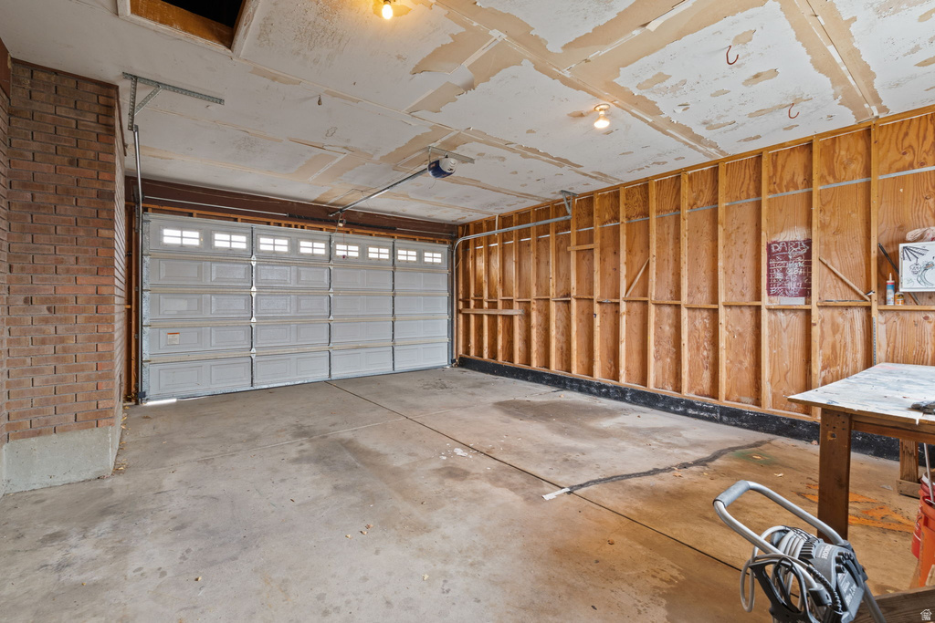 586 E 10345 S Sandy, UT 84070