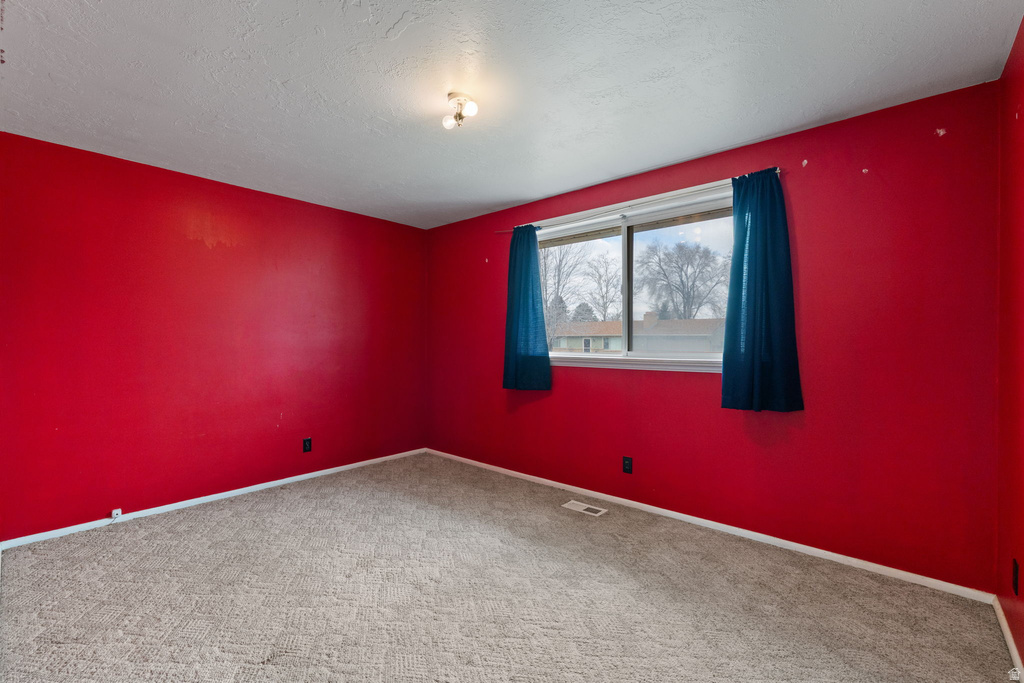 586 E 10345 S Sandy, UT 84070