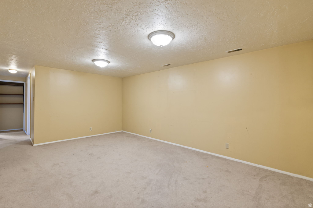 586 E 10345 S Sandy, UT 84070