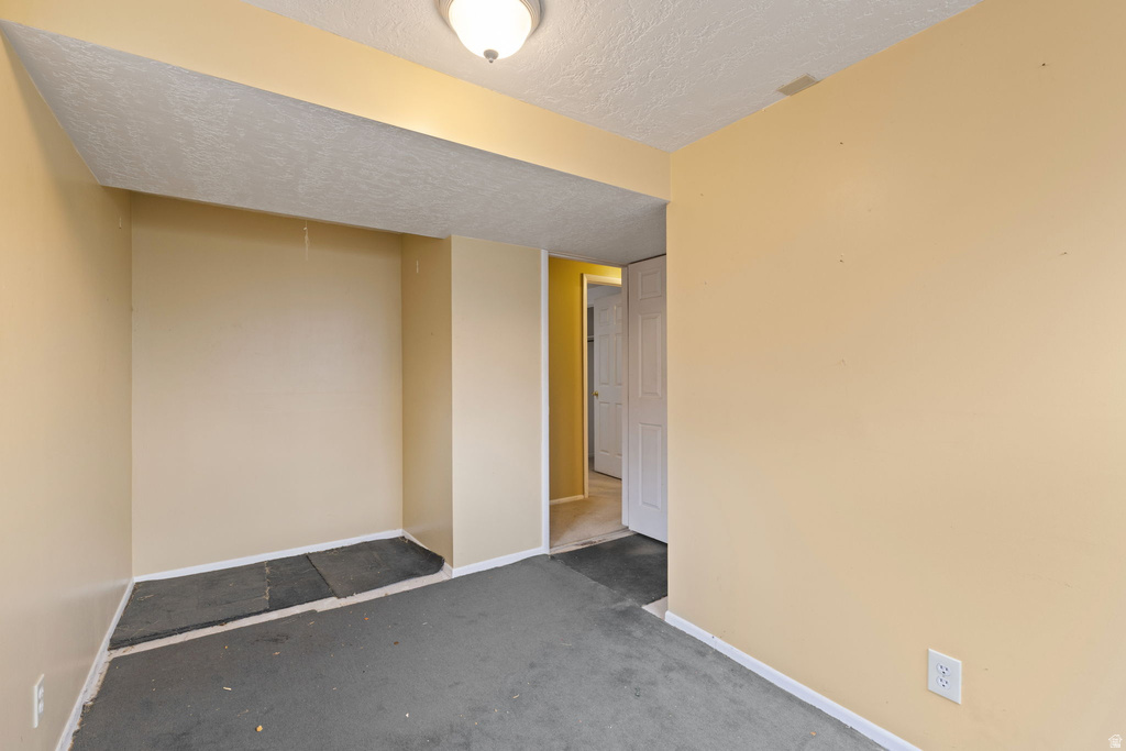 586 E 10345 S Sandy, UT 84070