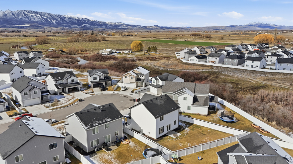 2002 WREN CIR Logan, UT 84339