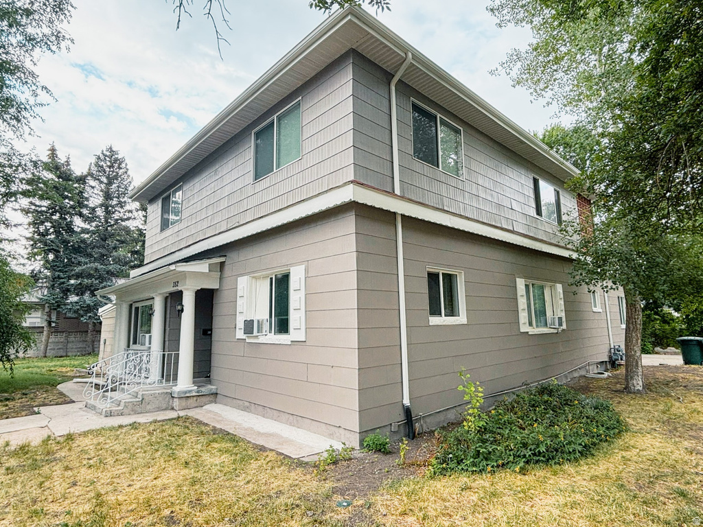 352 E HAMPTON AVE Salt Lake City, UT 84111