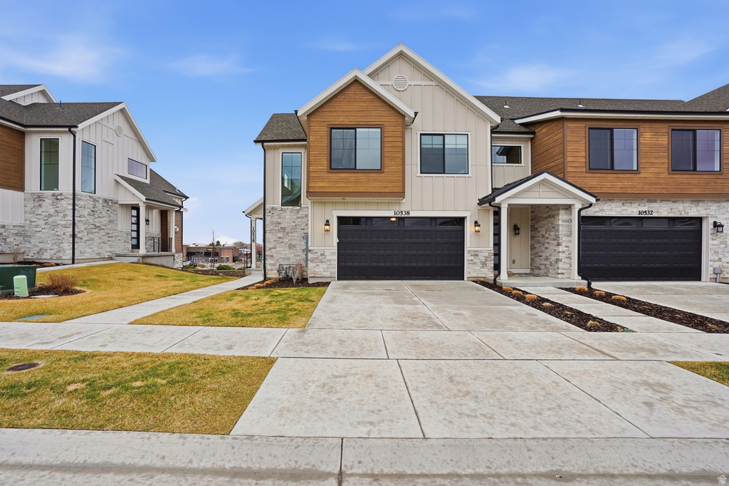 10538 S BAY DR Sandy, UT 84092