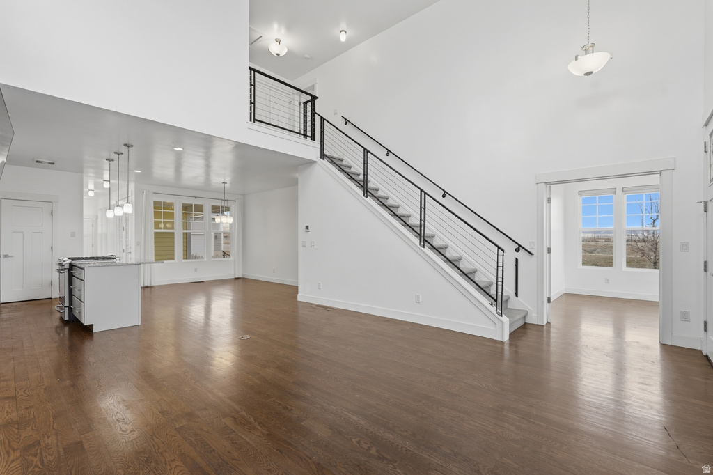 10328 S YELLOW KNIFE WAY South Jordan, UT 84009