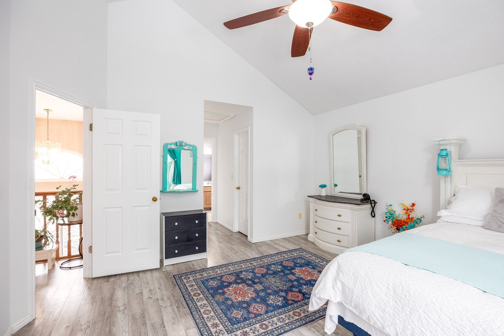 2231 N VALLEY VIEW DR Layton, UT 84040