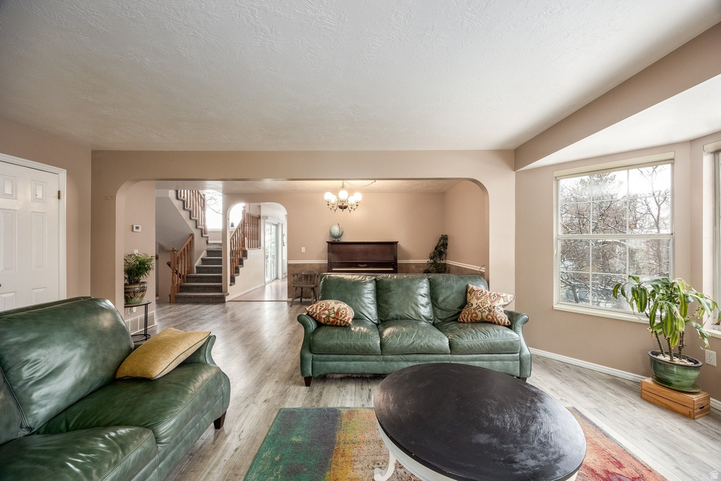 2231 N VALLEY VIEW DR Layton, UT 84040