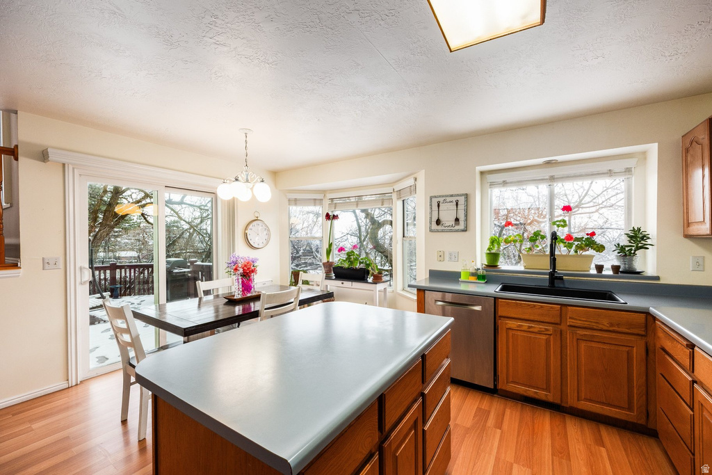 2231 N VALLEY VIEW DR Layton, UT 84040