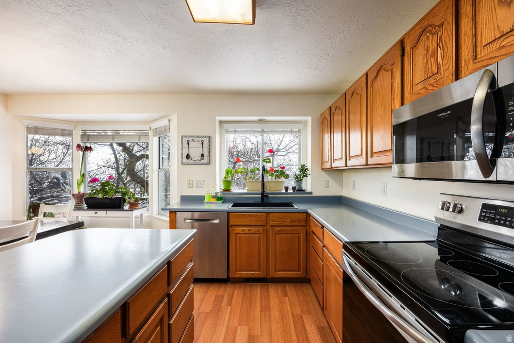 2231 N VALLEY VIEW DR Layton, UT 84040