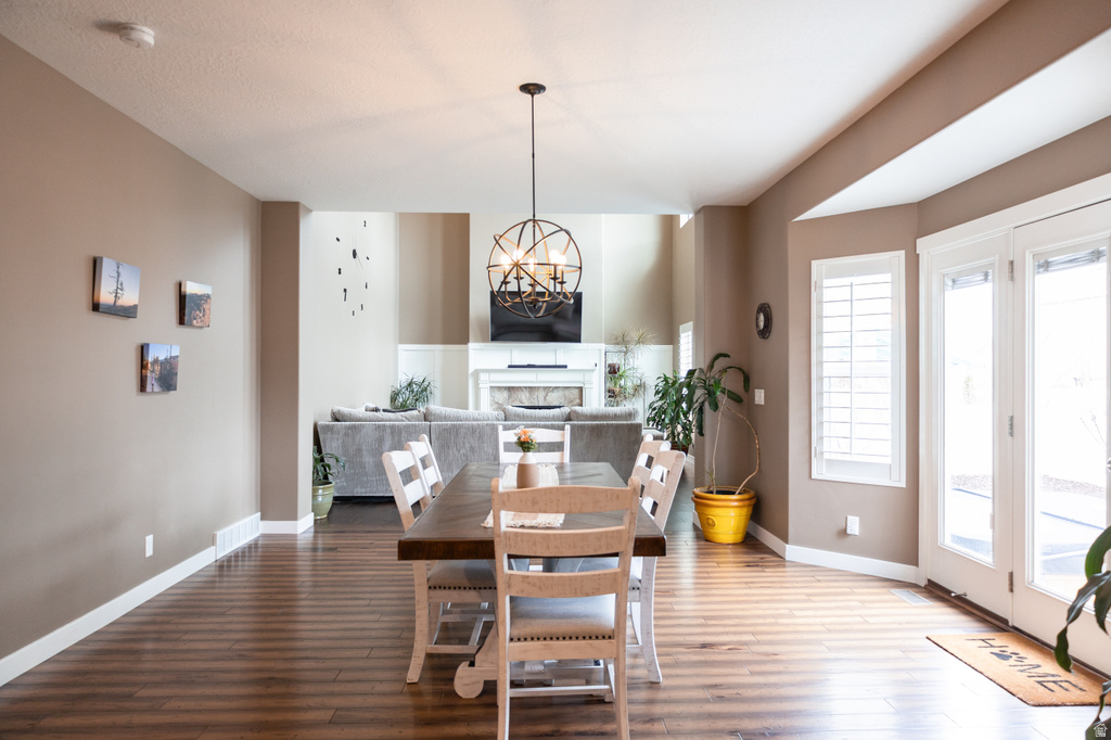 8023 S PINEWOOD DR Sandy, UT 84094