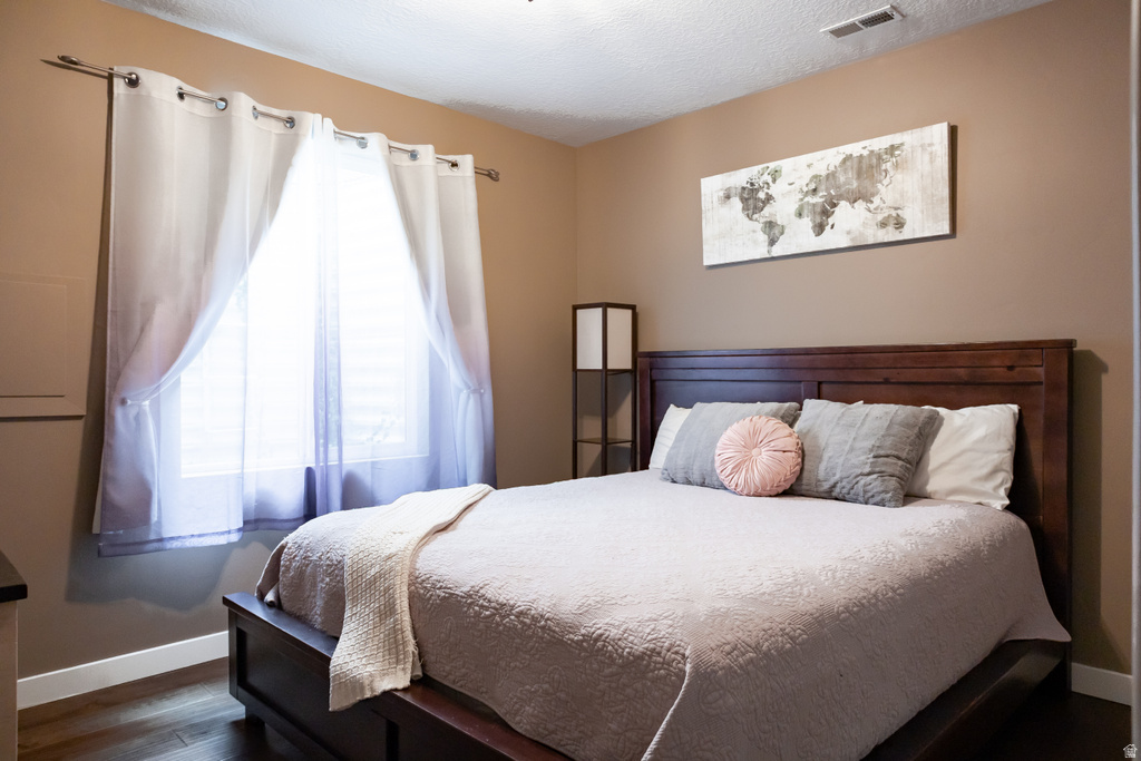 8023 S PINEWOOD DR Sandy, UT 84094