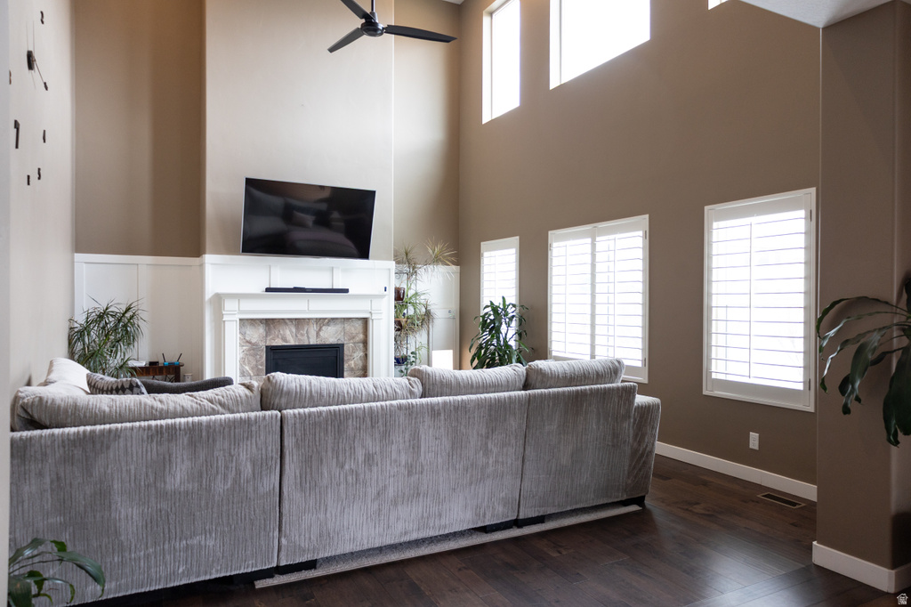 8023 S PINEWOOD DR Sandy, UT 84094