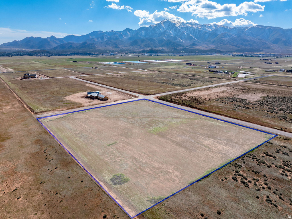 1705 E 460 N New Harmony, UT 84757