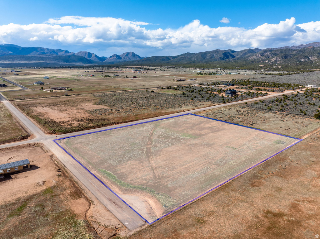 1705 E 460 N New Harmony, UT 84757