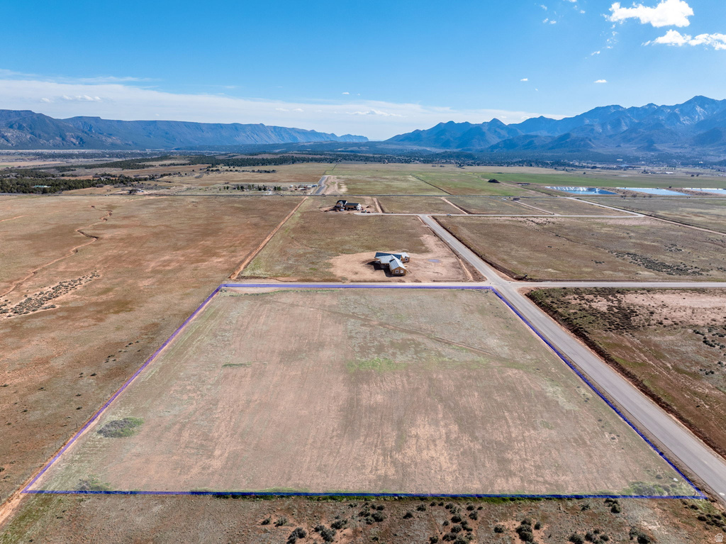 1705 E 460 N New Harmony, UT 84757