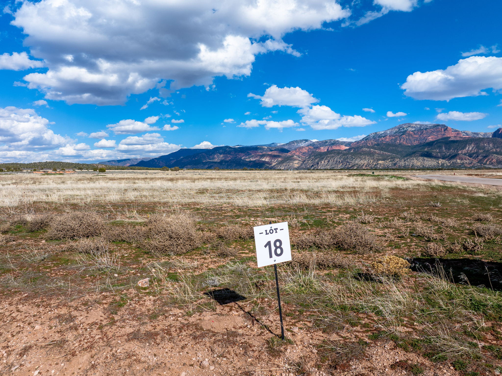 1705 E 460 N New Harmony, UT 84757