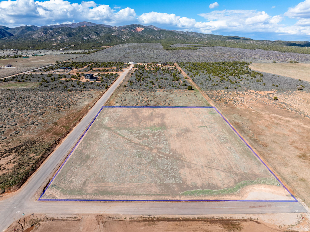 1705 E 460 N New Harmony, UT 84757