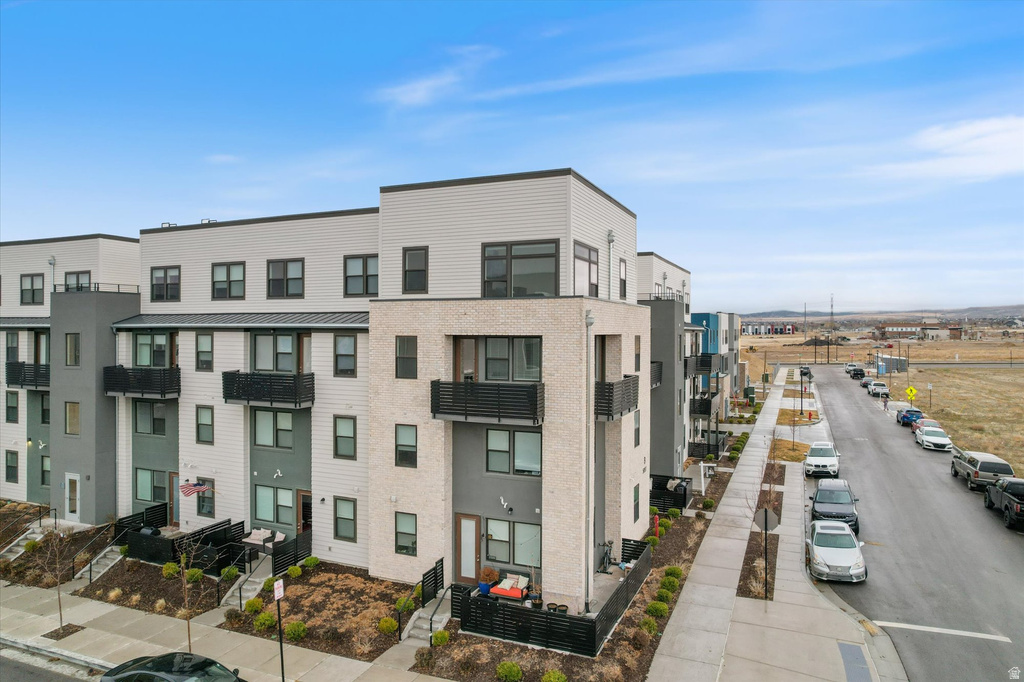 5227 W REVENTON DR #B305 South Jordan, UT 84009