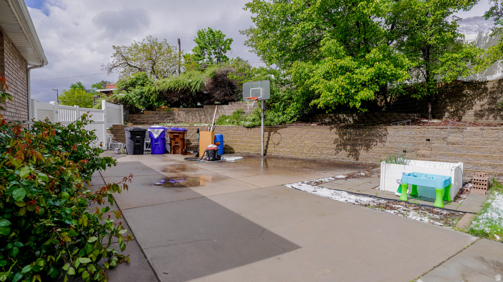 984 N 500 E Centerville, UT 84014