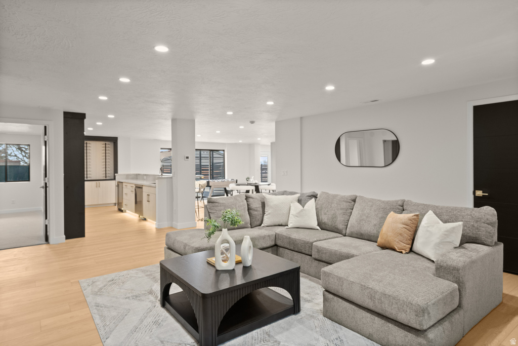 1332 S CANTERBURY DR Salt Lake City, UT 84108