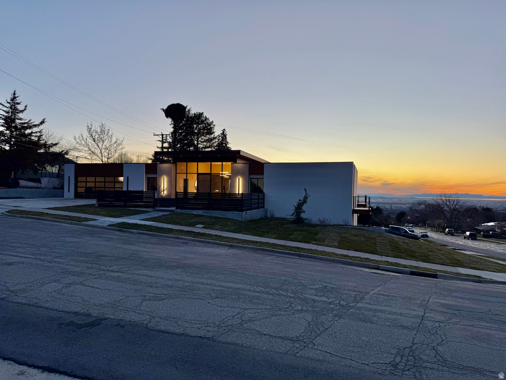 1332 S CANTERBURY DR Salt Lake City, UT 84108