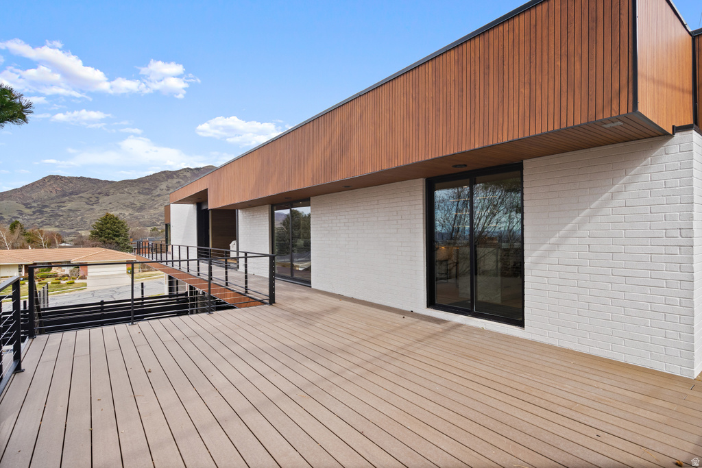 1332 S CANTERBURY DR Salt Lake City, UT 84108