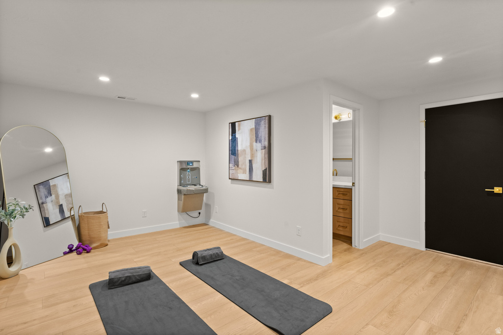 1332 S CANTERBURY DR Salt Lake City, UT 84108