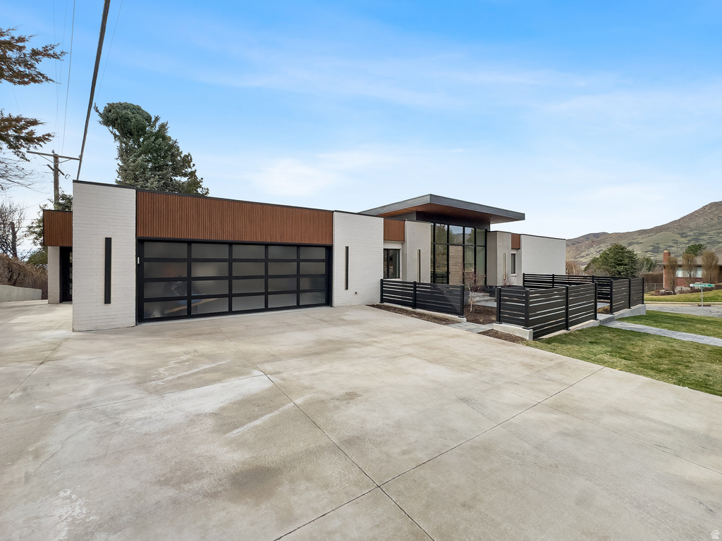 1332 S CANTERBURY DR Salt Lake City, UT 84108