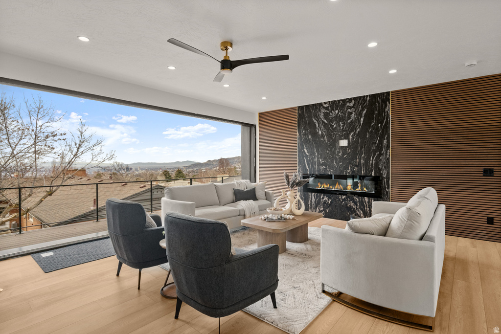 1332 S CANTERBURY DR Salt Lake City, UT 84108