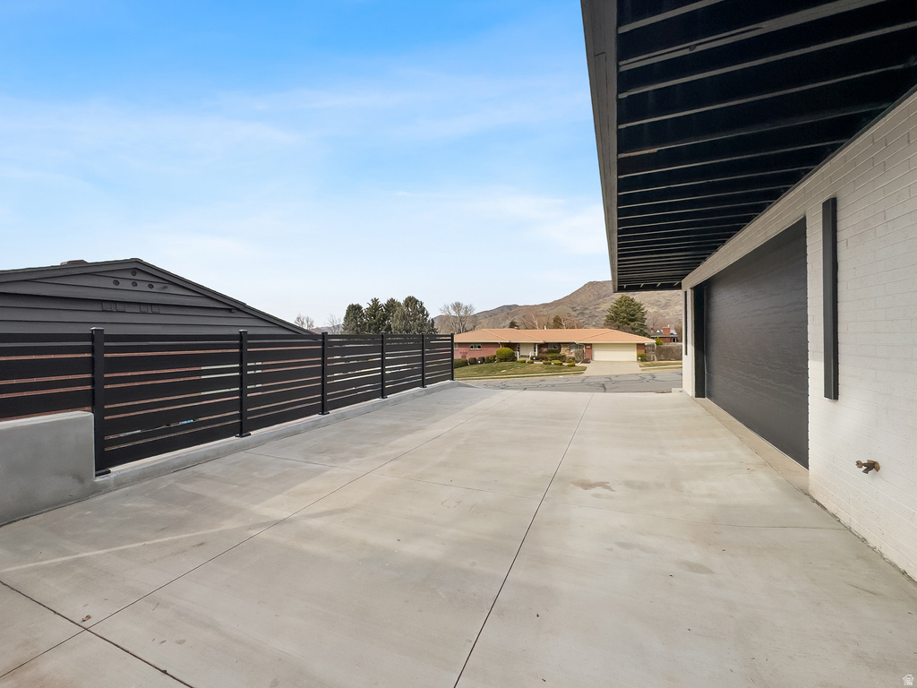 1332 S CANTERBURY DR Salt Lake City, UT 84108