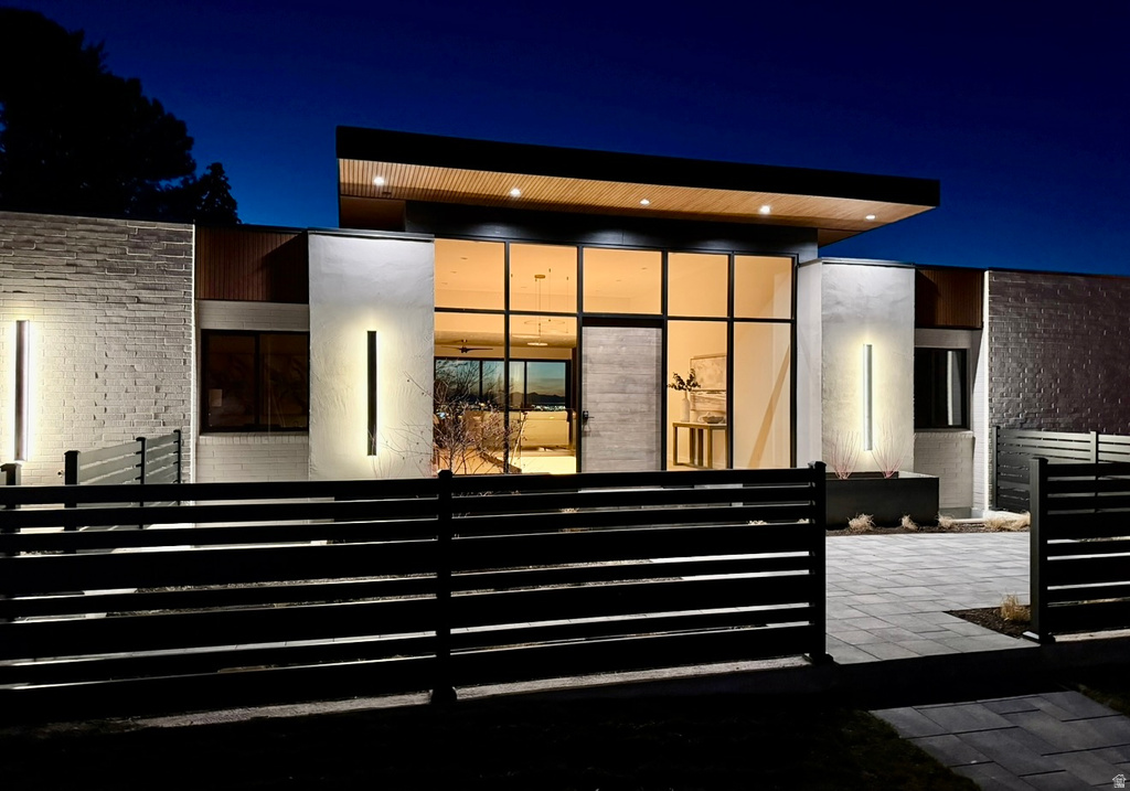 1332 S CANTERBURY DR Salt Lake City, UT 84108