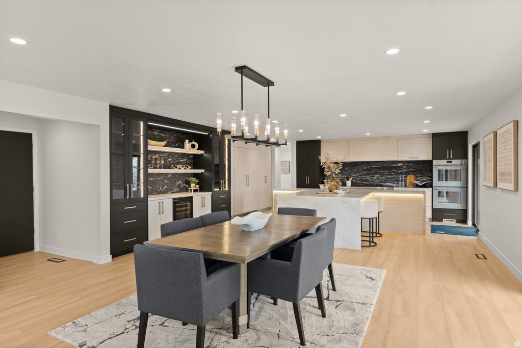 1332 S CANTERBURY DR Salt Lake City, UT 84108