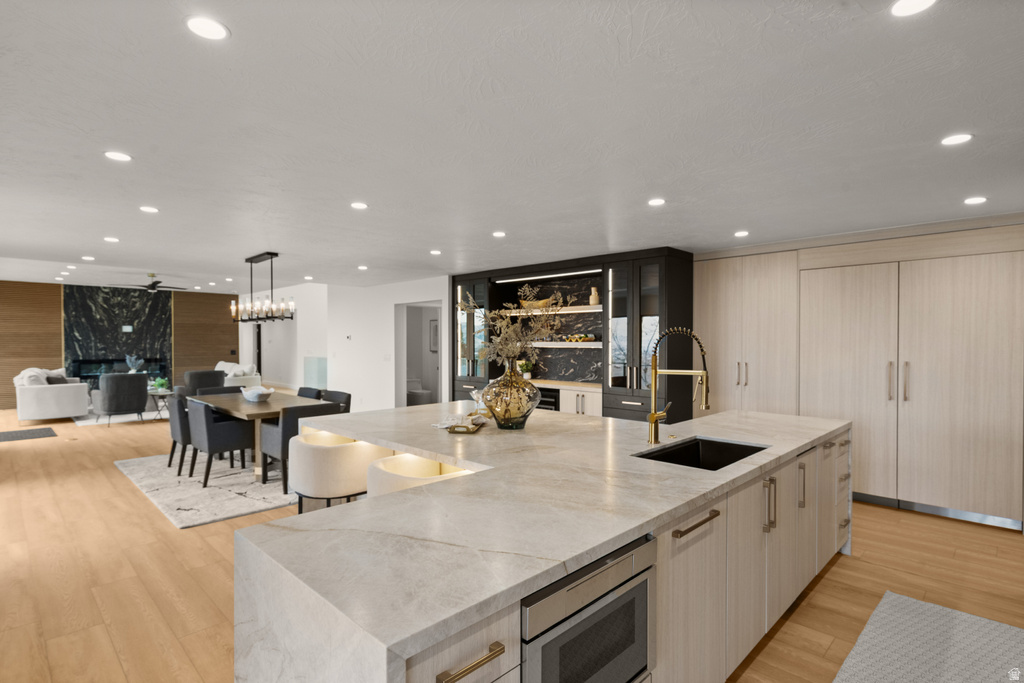 1332 S CANTERBURY DR Salt Lake City, UT 84108